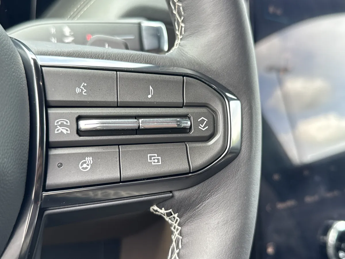 2026 GMC Yukon Denali Ultimate thumbnail 20