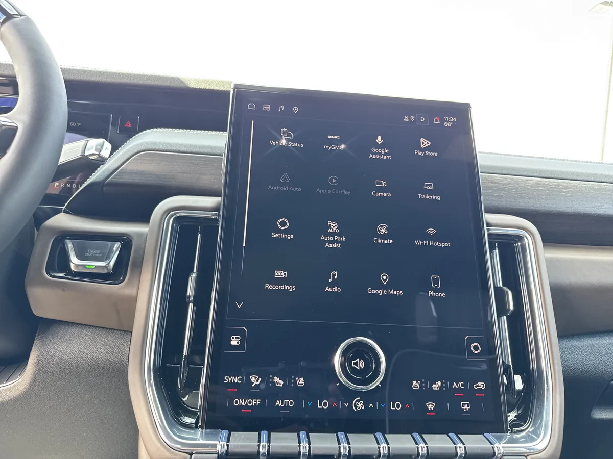 2026 GMC Yukon XL Denali Ultimate thumbnail 27