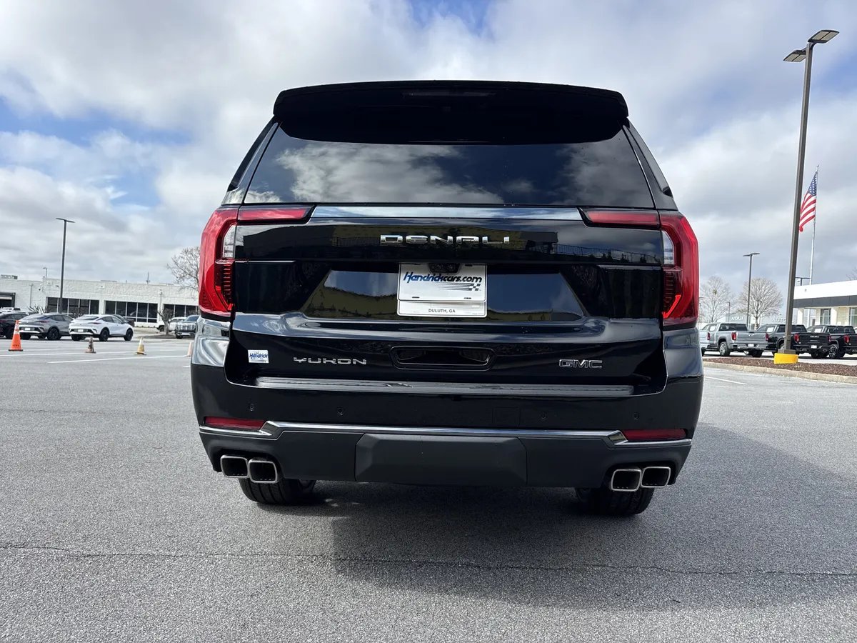 2026 GMC Yukon XL Denali Ultimate thumbnail 7