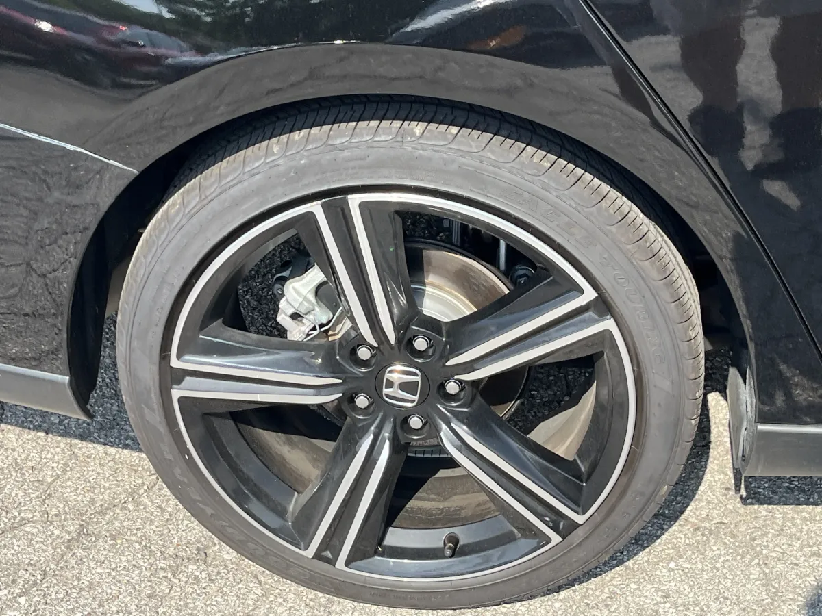 2026 Honda Accord Sedan SE thumbnail 10