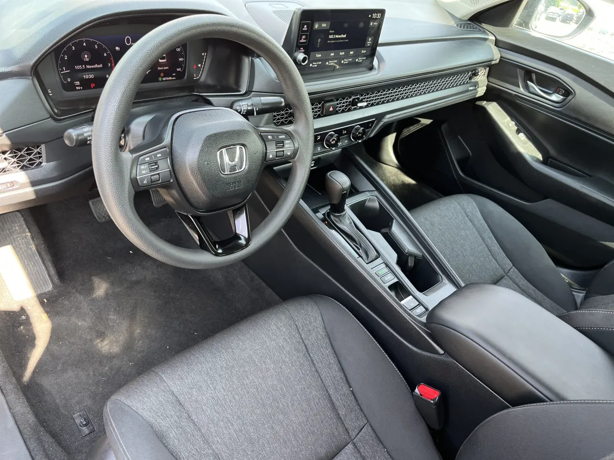 2026 Honda Accord Sedan SE thumbnail 11