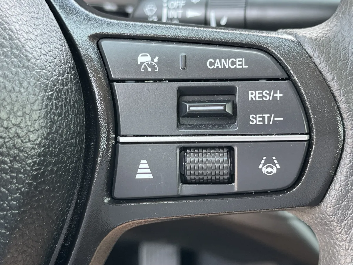 2026 Honda Accord Sedan SE thumbnail 23