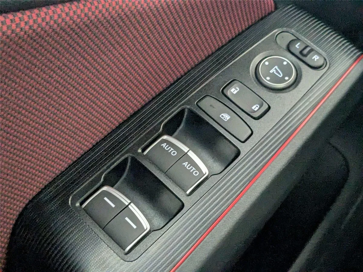 2026 Honda CIVIC COUPE SI thumbnail 14