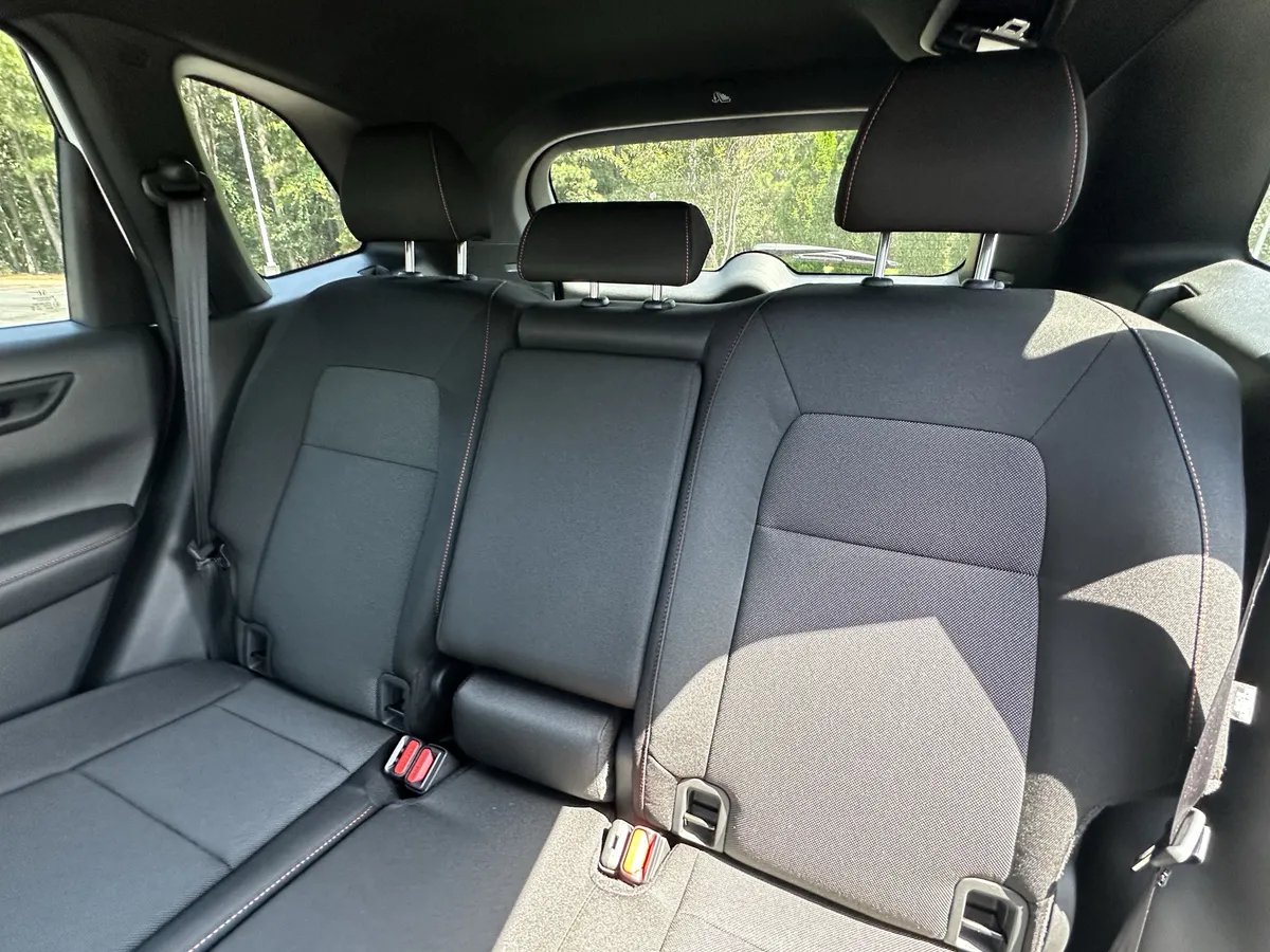 2026 Honda CR-V Hybrid Sport FWD thumbnail 9