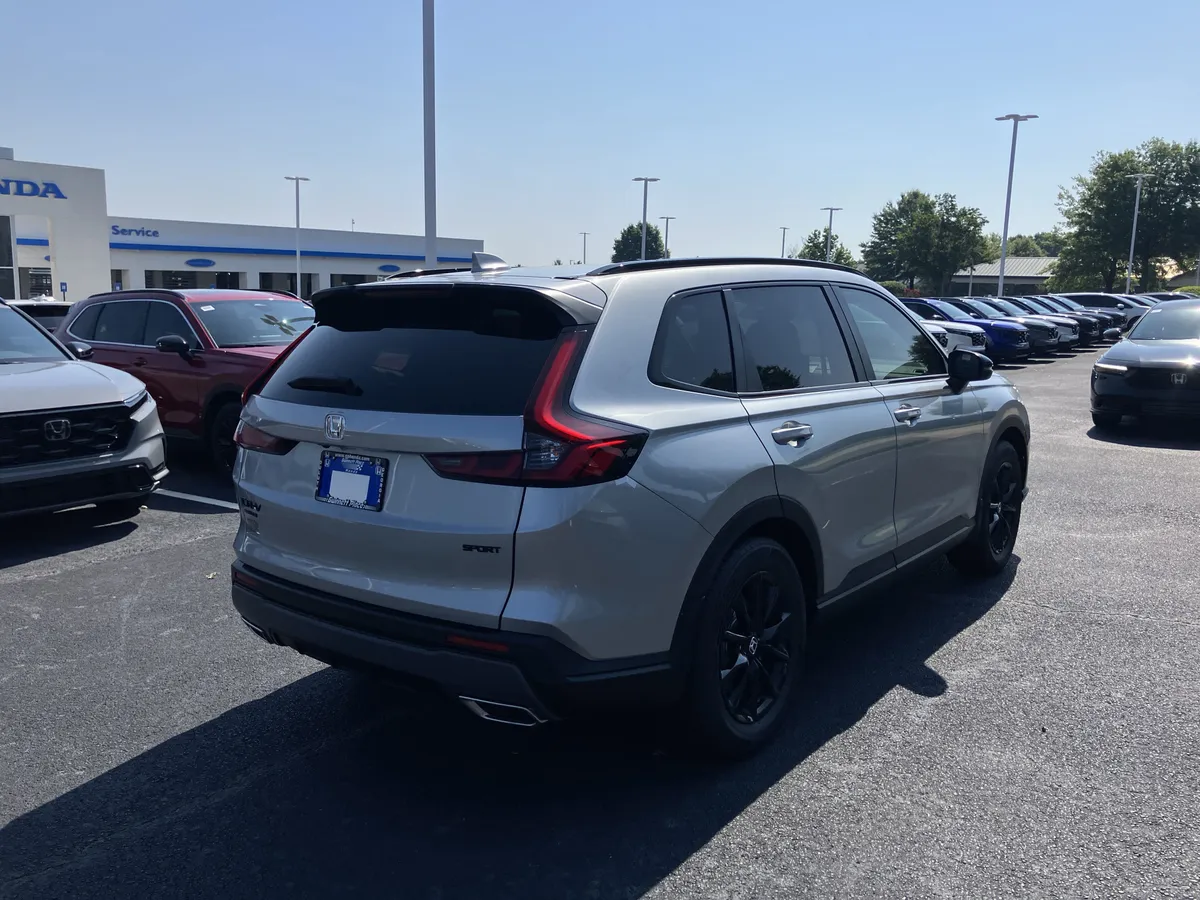2026 Honda CR-V Hybrid Sport-L FWD thumbnail 10