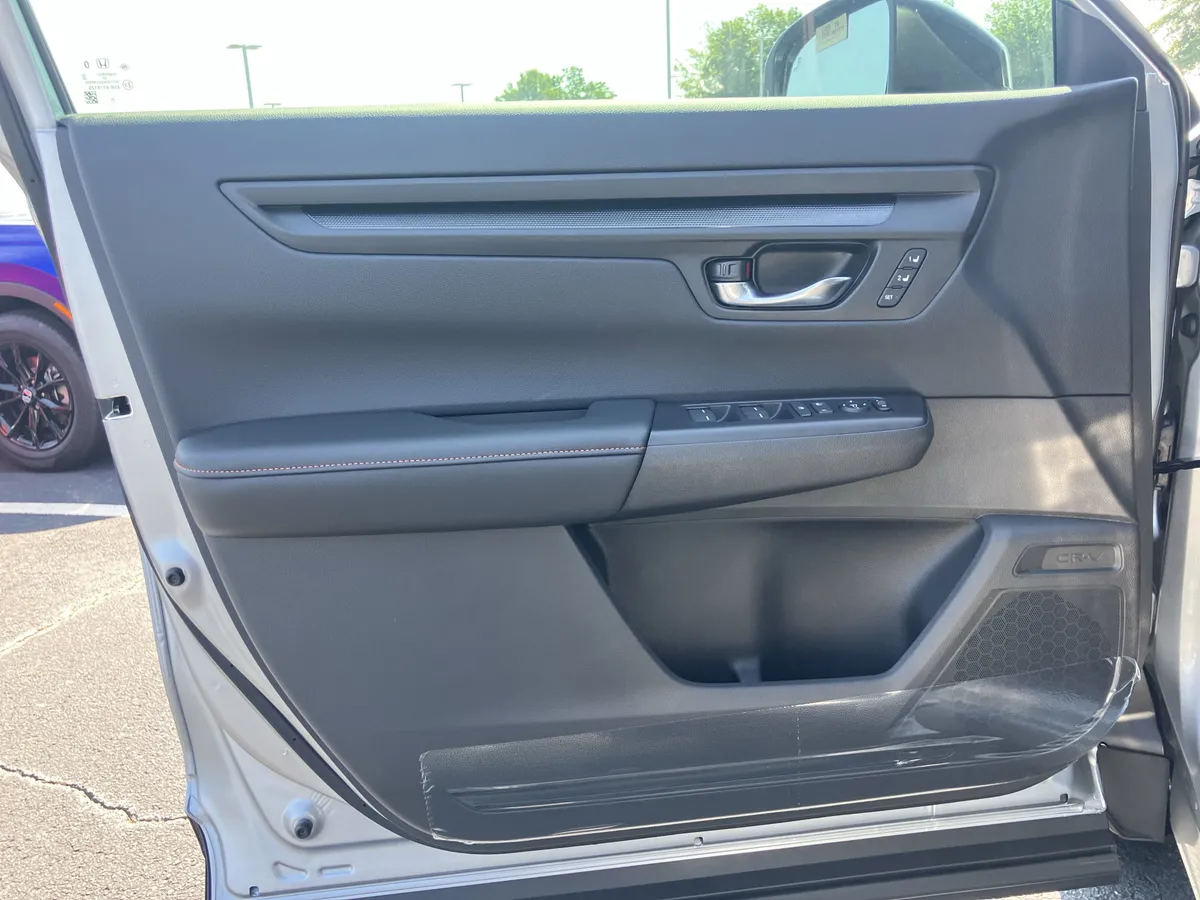 2026 Honda CR-V Hybrid Sport-L FWD thumbnail 18