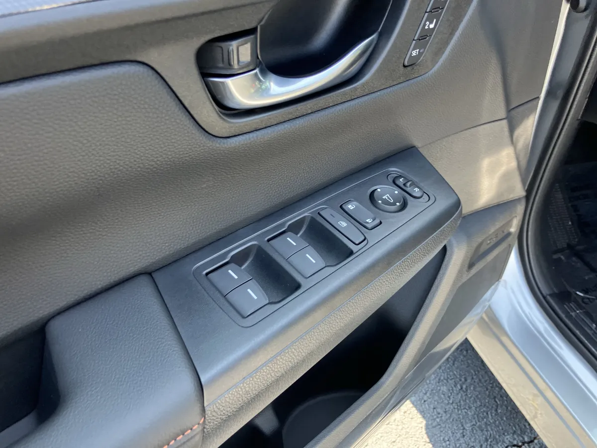 2026 Honda CR-V Hybrid Sport-L FWD thumbnail 19