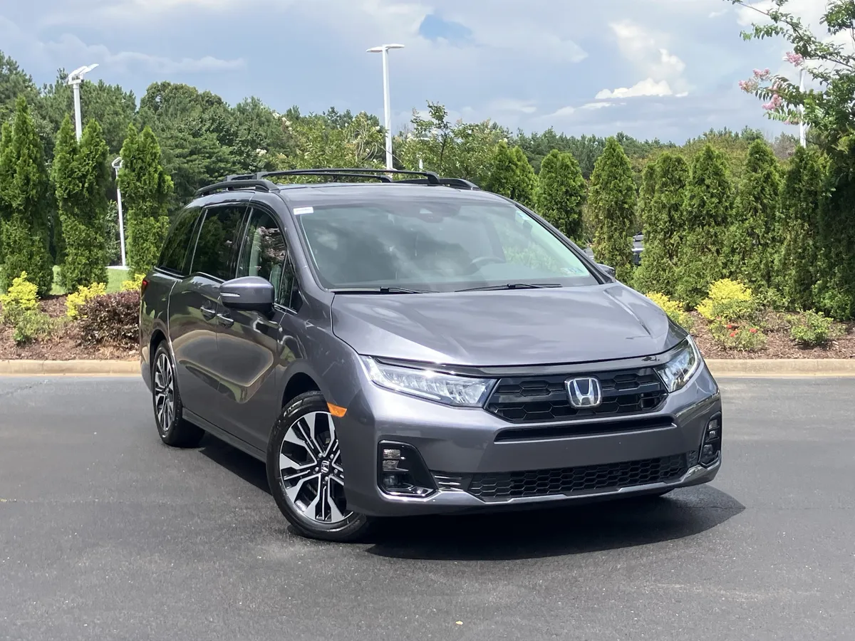 2026 Honda Odyssey Elite Auto thumbnail 2