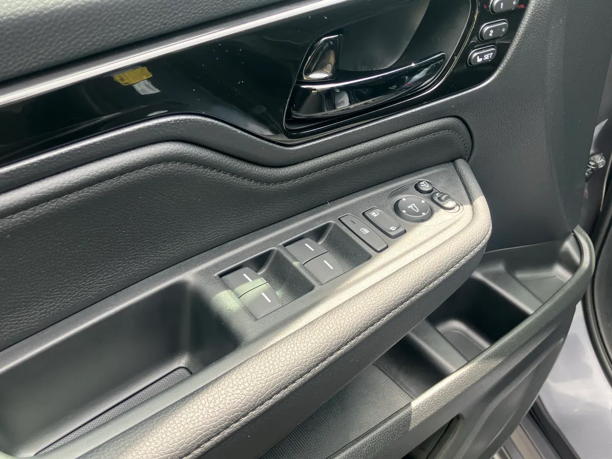 2026 Honda Odyssey Elite Auto thumbnail 26