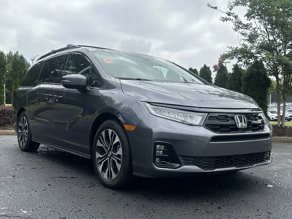 2026 Honda Odyssey Elite Auto thumbnail 3