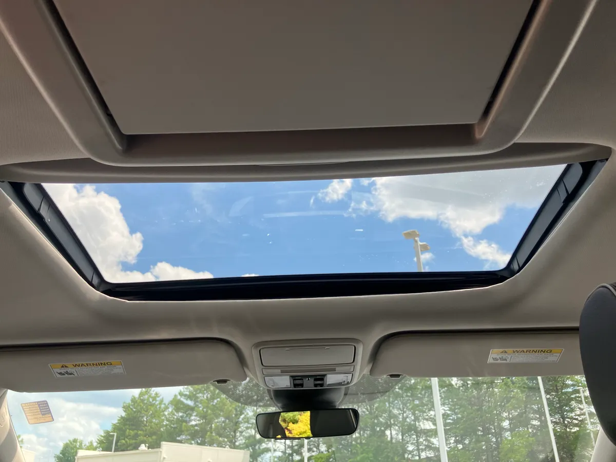 2026 Honda Odyssey Elite Auto thumbnail 43