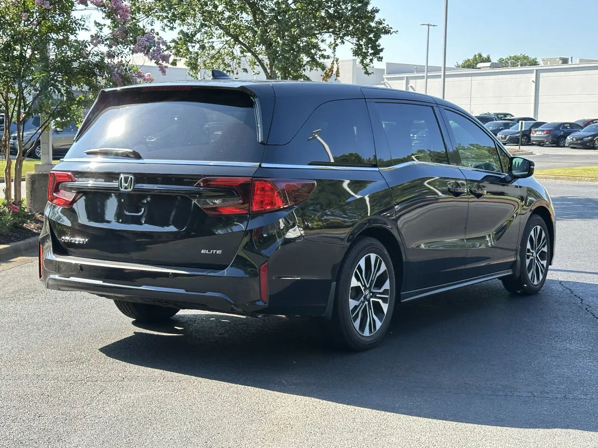 2026 Honda Odyssey Elite Auto thumbnail 14