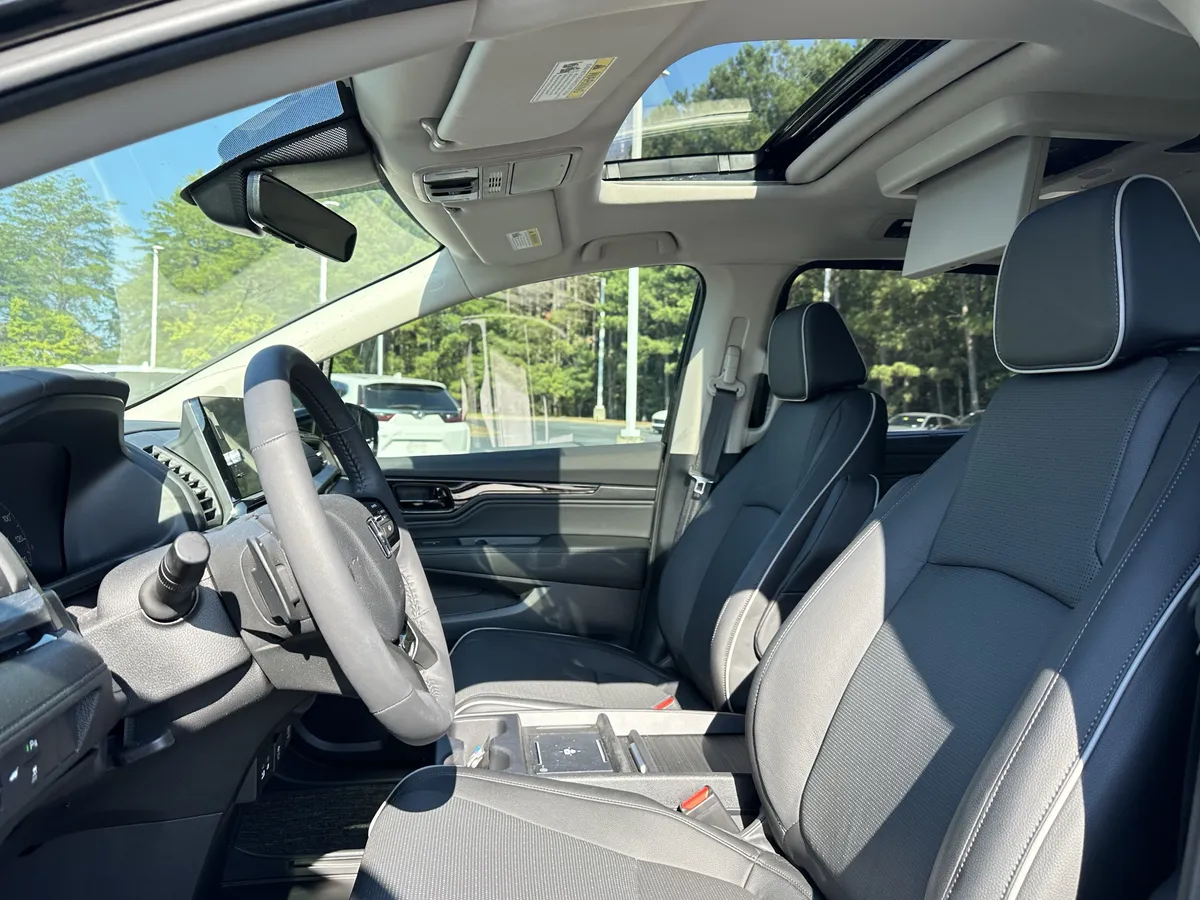 2026 Honda Odyssey Elite Auto thumbnail 7