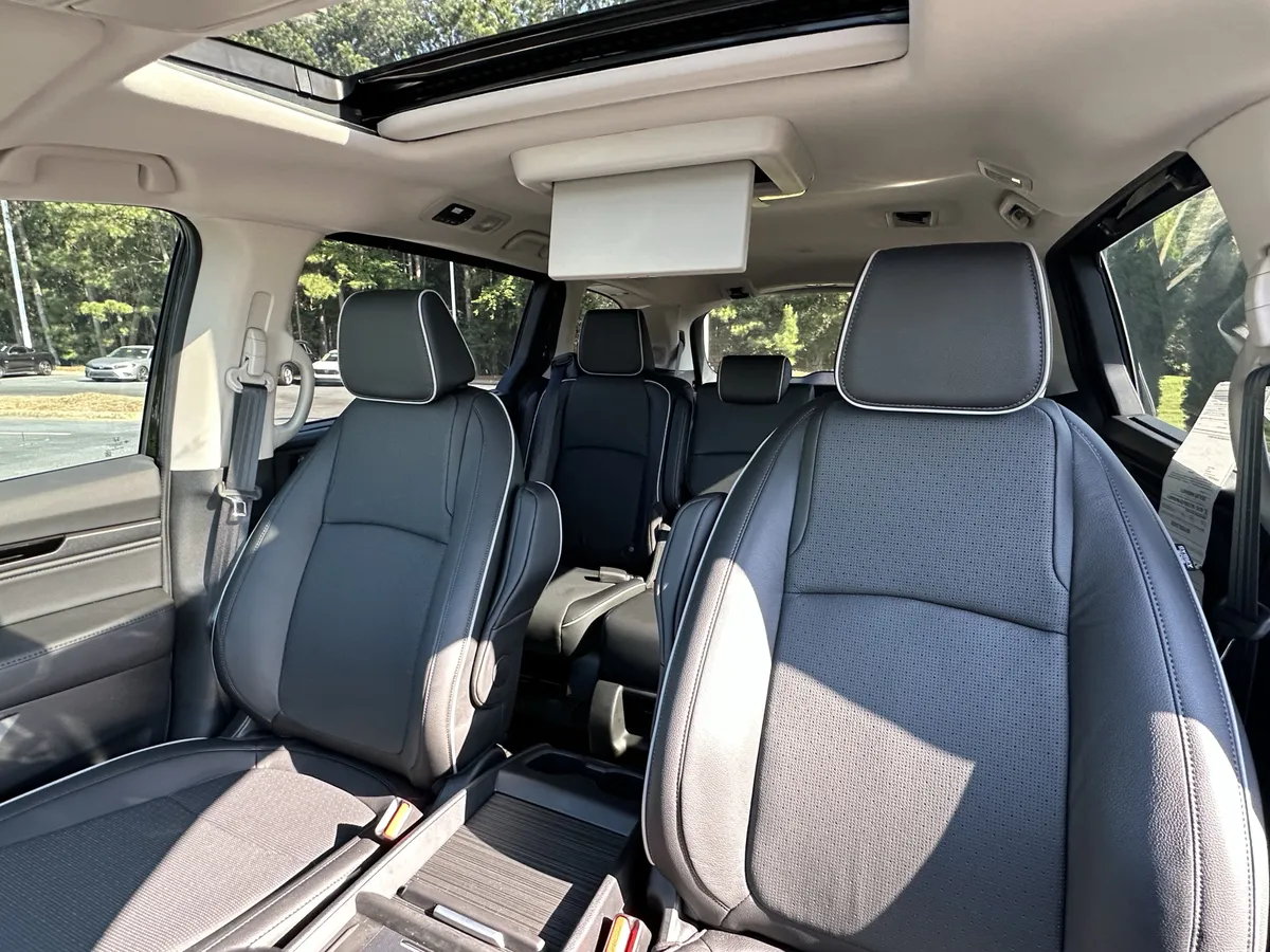 2026 Honda Odyssey Elite Auto thumbnail 8