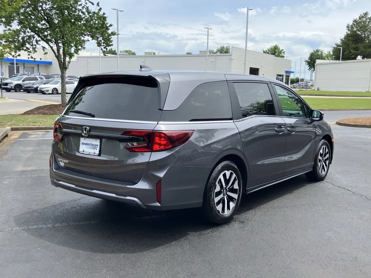 2026 Honda Odyssey EX-L Auto thumbnail 10