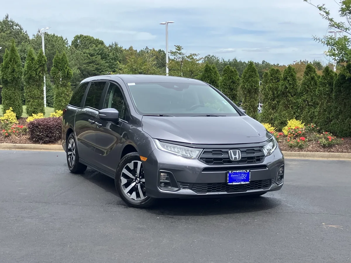 2026 Honda Odyssey EX-L Auto thumbnail 2