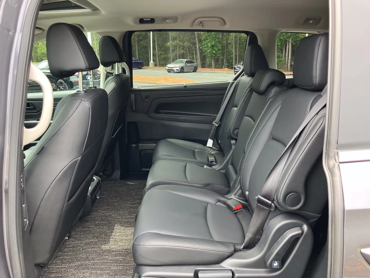 2026 Honda Odyssey EX-L Auto thumbnail 34