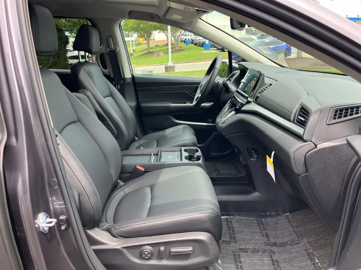 2026 Honda Odyssey EX-L Auto thumbnail 36
