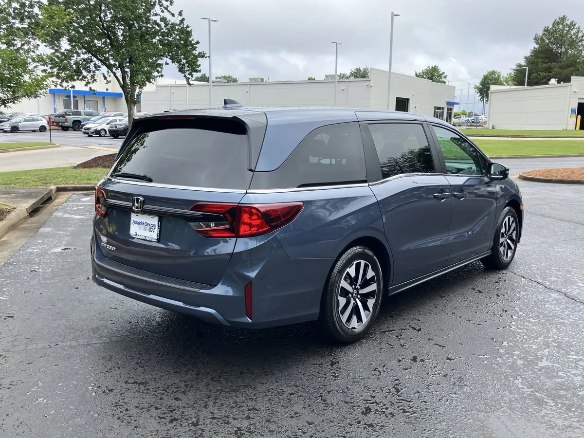 2026 Honda Odyssey EX-L Auto thumbnail 10
