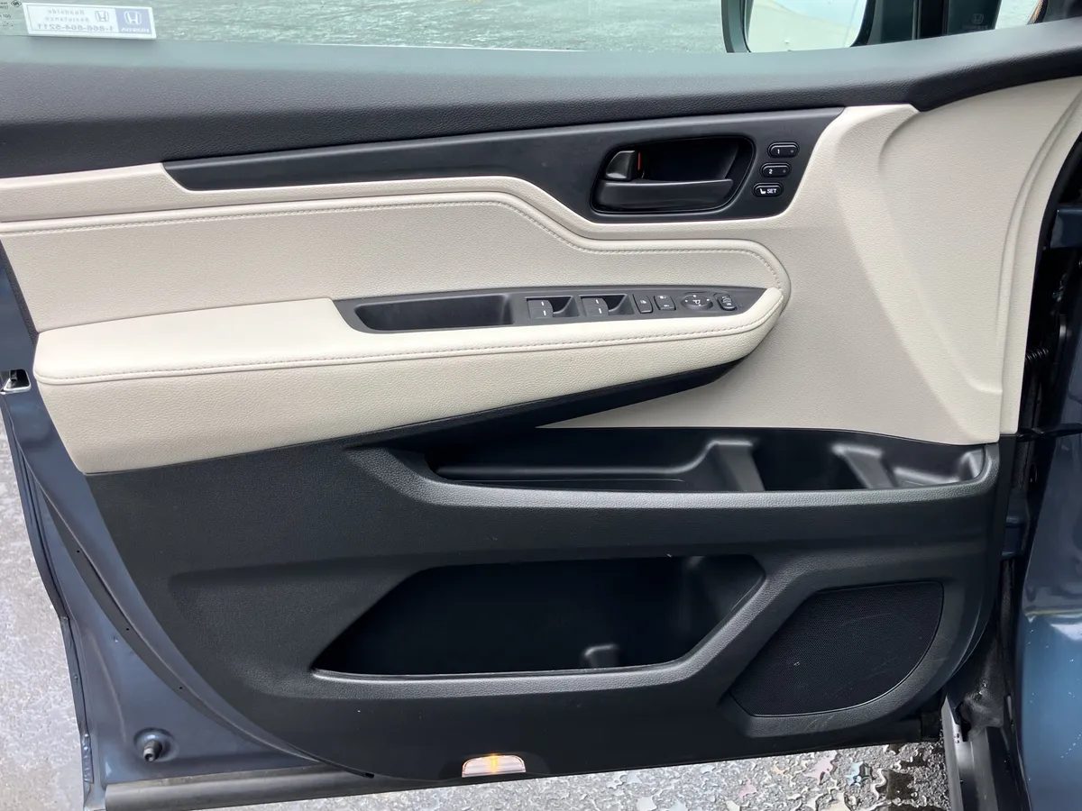 2026 Honda Odyssey EX-L Auto thumbnail 14