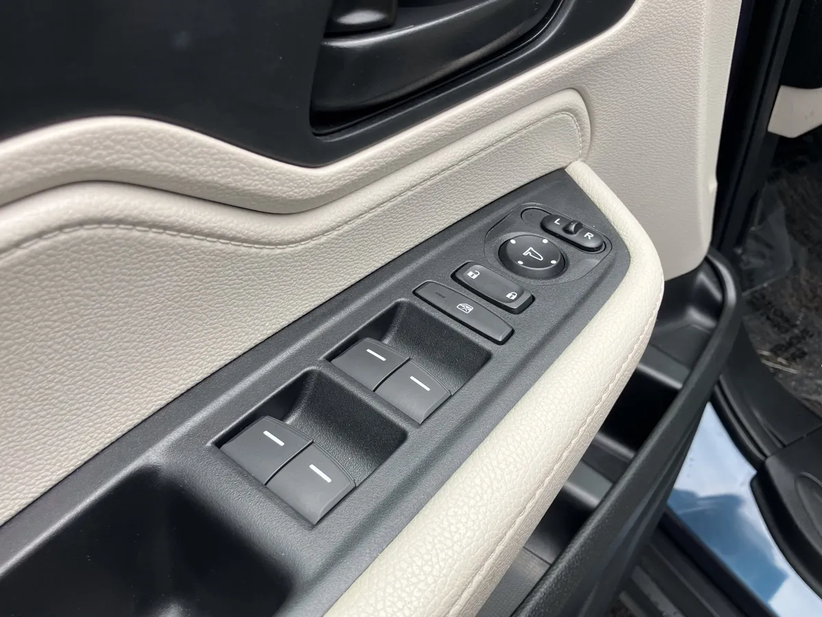 2026 Honda Odyssey EX-L Auto thumbnail 15