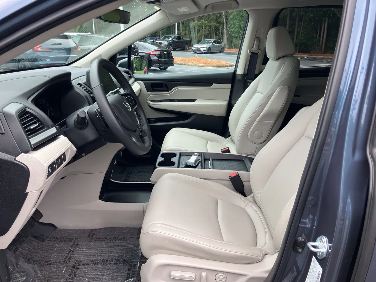 2026 Honda Odyssey EX-L Auto thumbnail 16