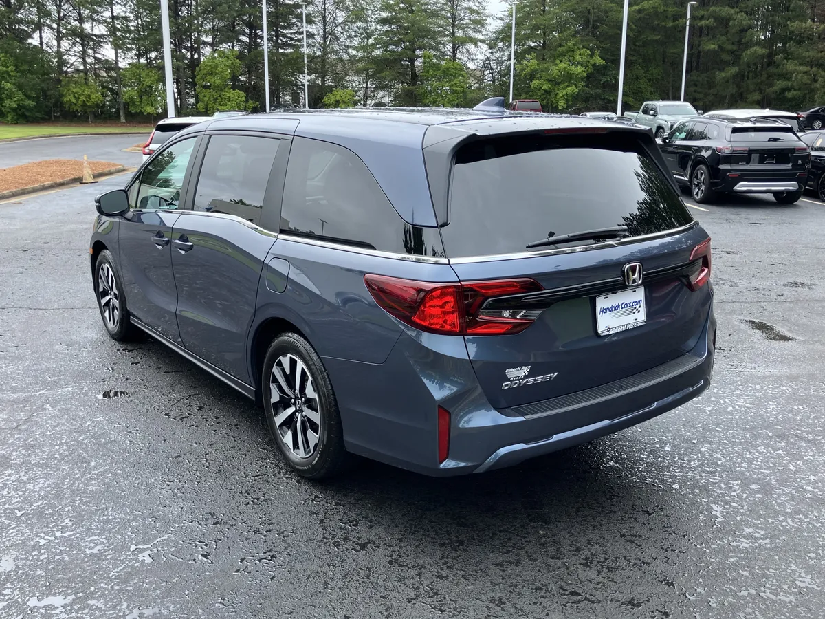 2026 Honda Odyssey EX-L Auto thumbnail 8