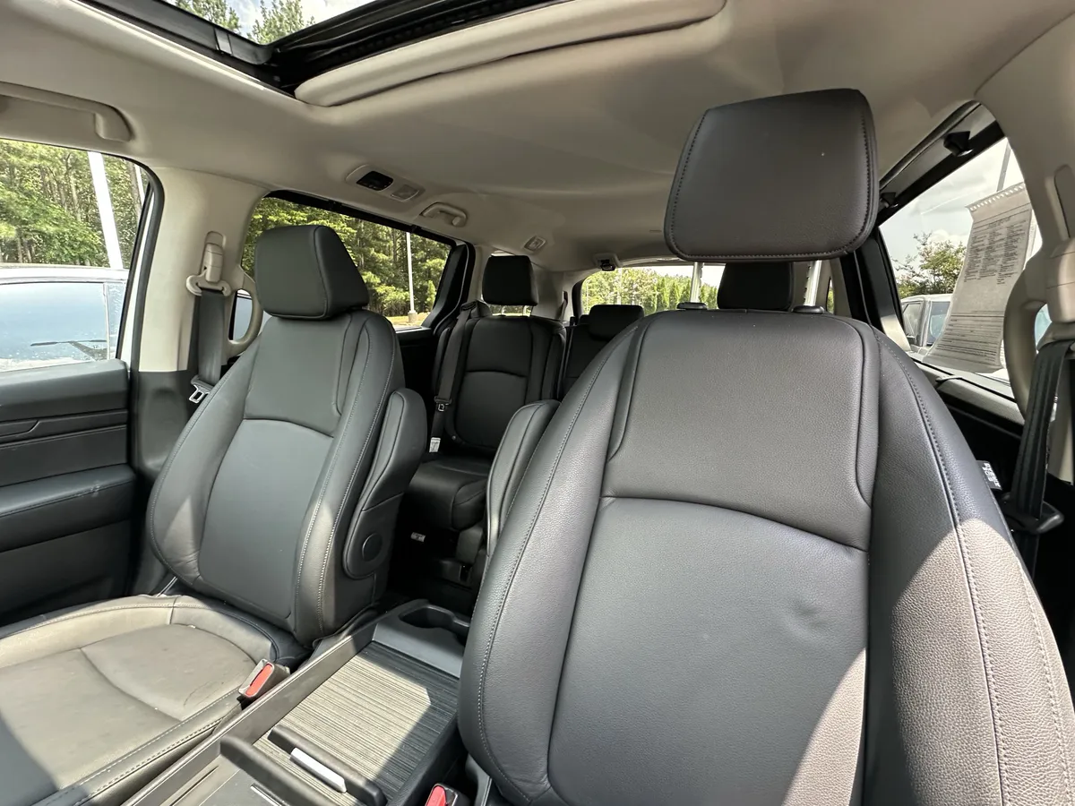 2026 Honda Odyssey EX-L Auto thumbnail 10