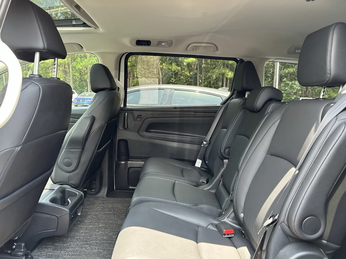 2026 Honda Odyssey EX-L Auto thumbnail 13