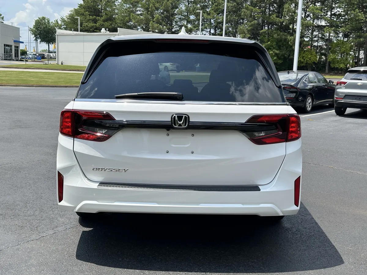2026 Honda Odyssey EX-L Auto thumbnail 2