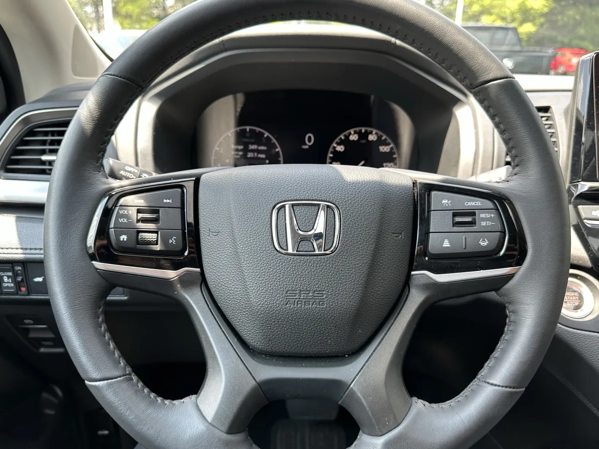2026 Honda Odyssey EX-L Auto thumbnail 8