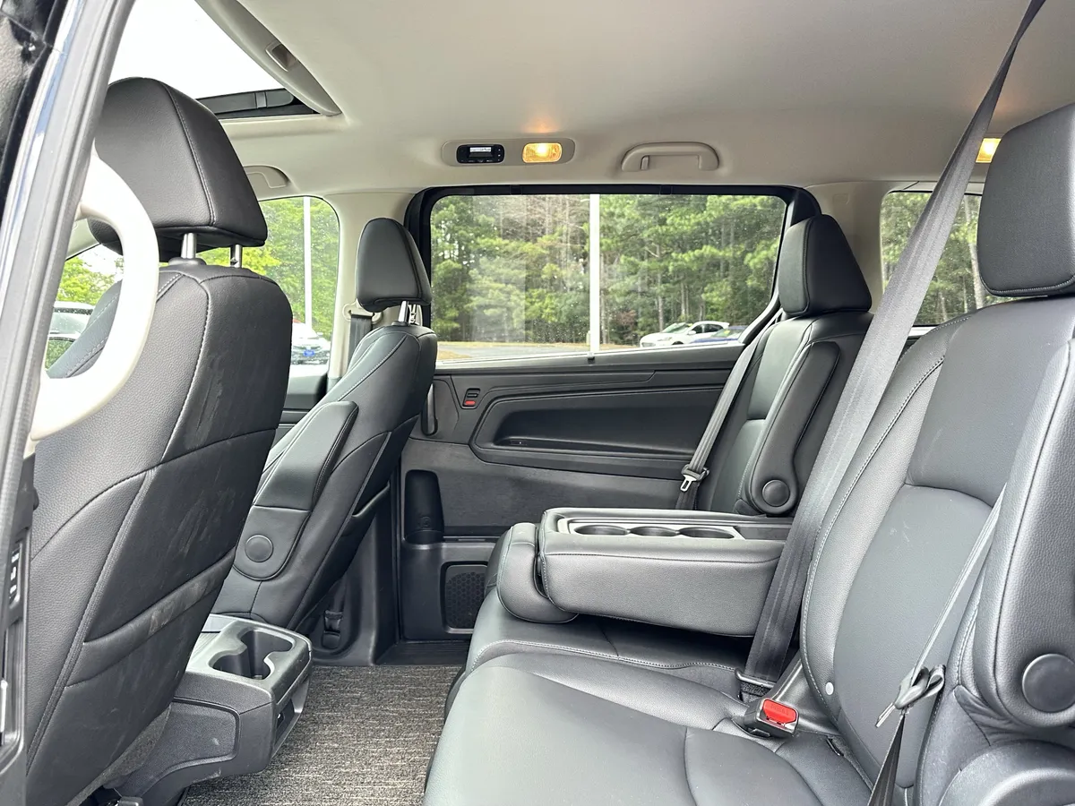 2026 Honda Odyssey EX-L Auto thumbnail 10