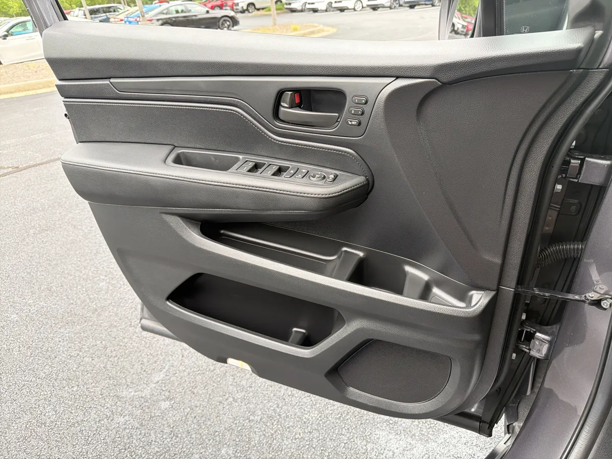 2026 Honda Odyssey EX-L thumbnail 14