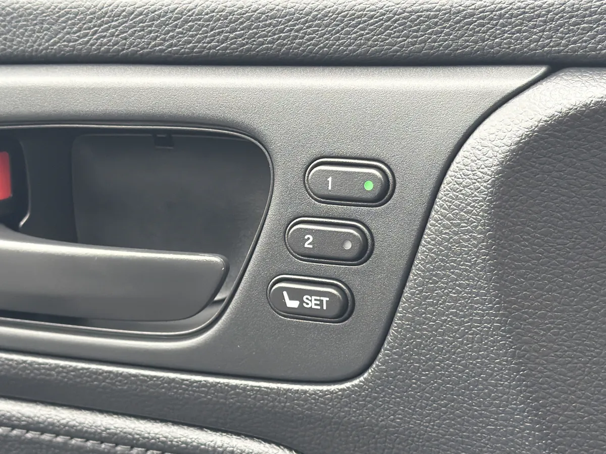 2026 Honda Odyssey EX-L thumbnail 15