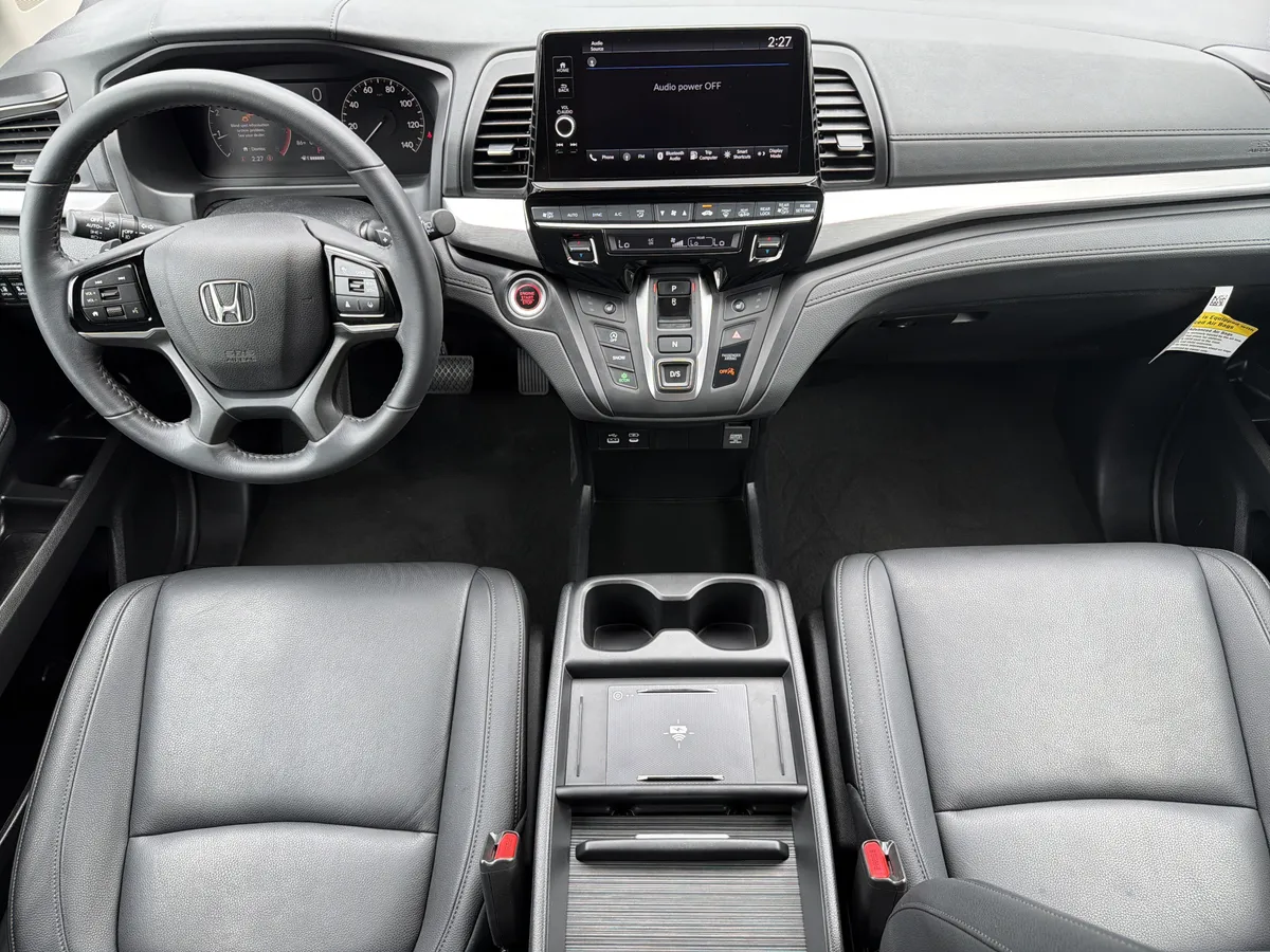 2026 Honda Odyssey EX-L thumbnail 3