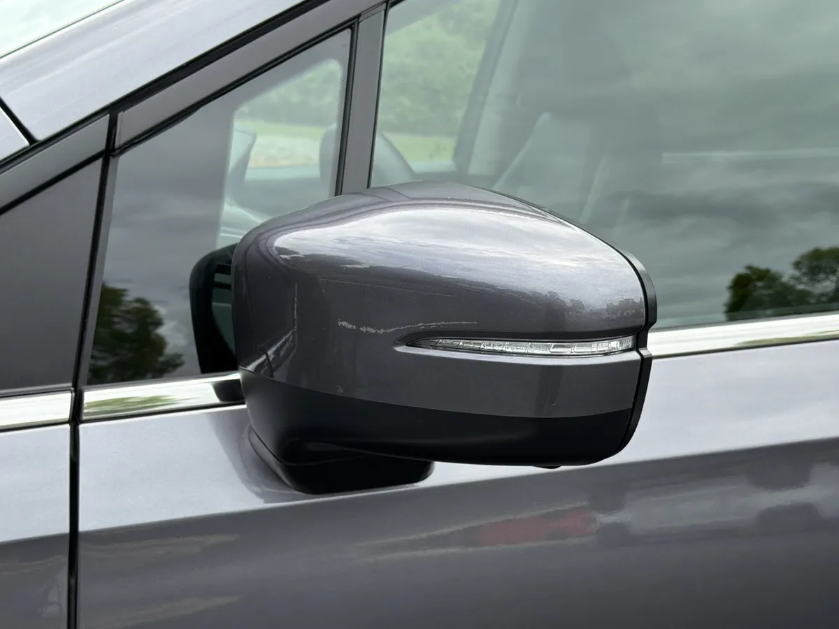 2026 Honda Odyssey EX-L thumbnail 34