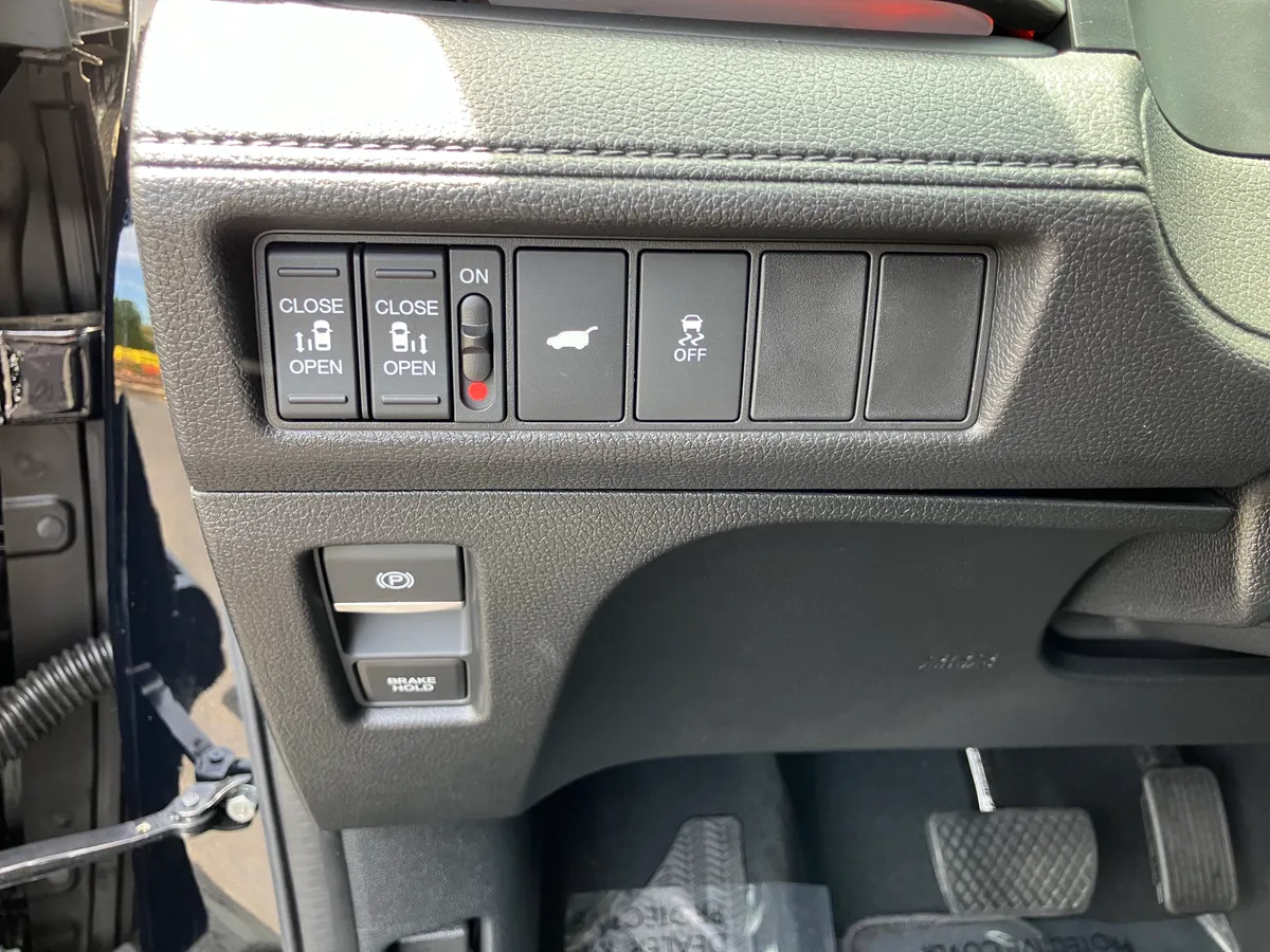 2026 Honda Odyssey Sport-L Auto thumbnail 19