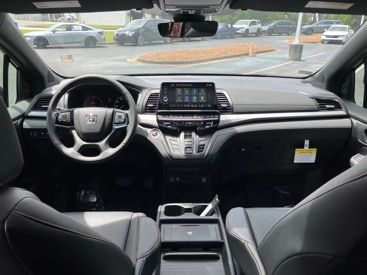 2026 Honda Odyssey Sport-L Auto thumbnail 32