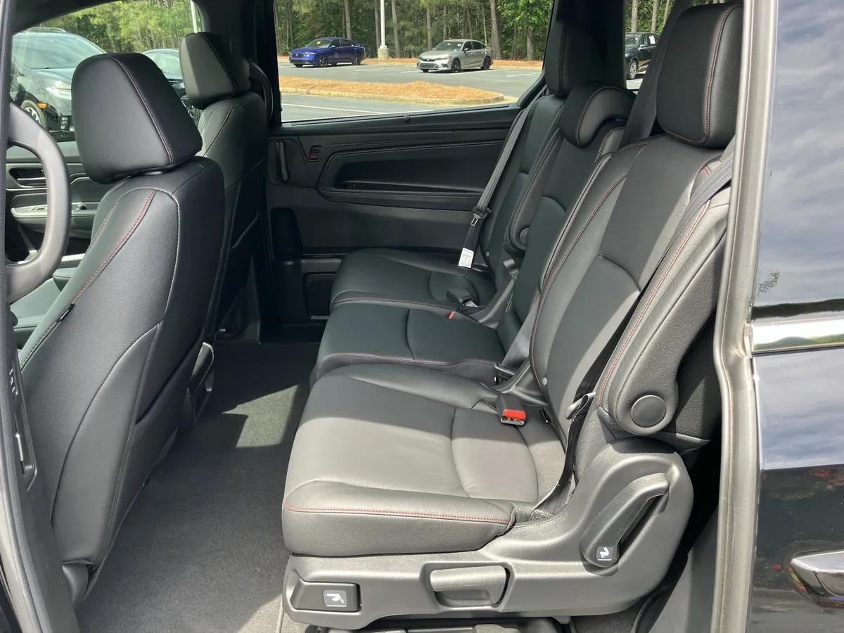 2026 Honda Odyssey Sport-L Auto thumbnail 34