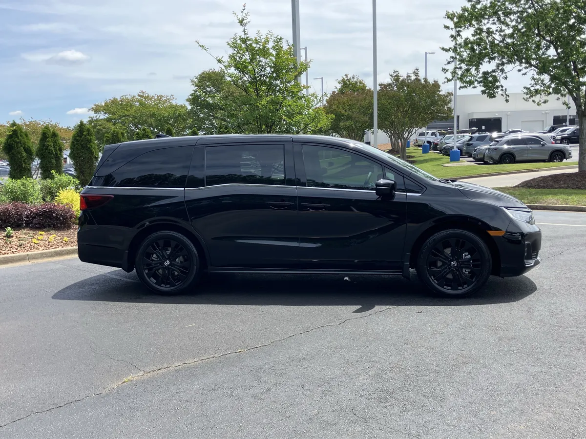 2026 Honda Odyssey Sport-L Auto thumbnail 49