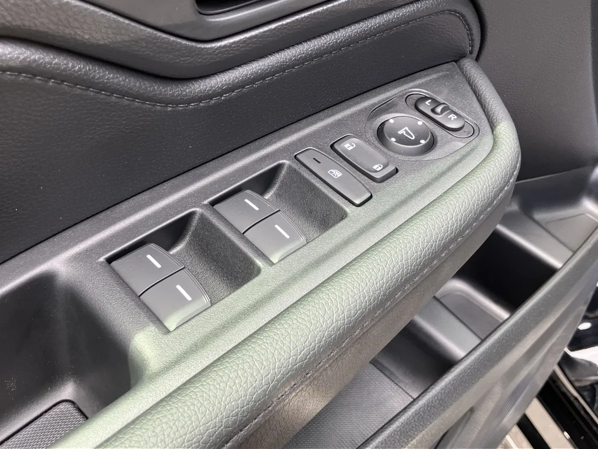 2026 Honda Odyssey Sport-L Auto thumbnail 53