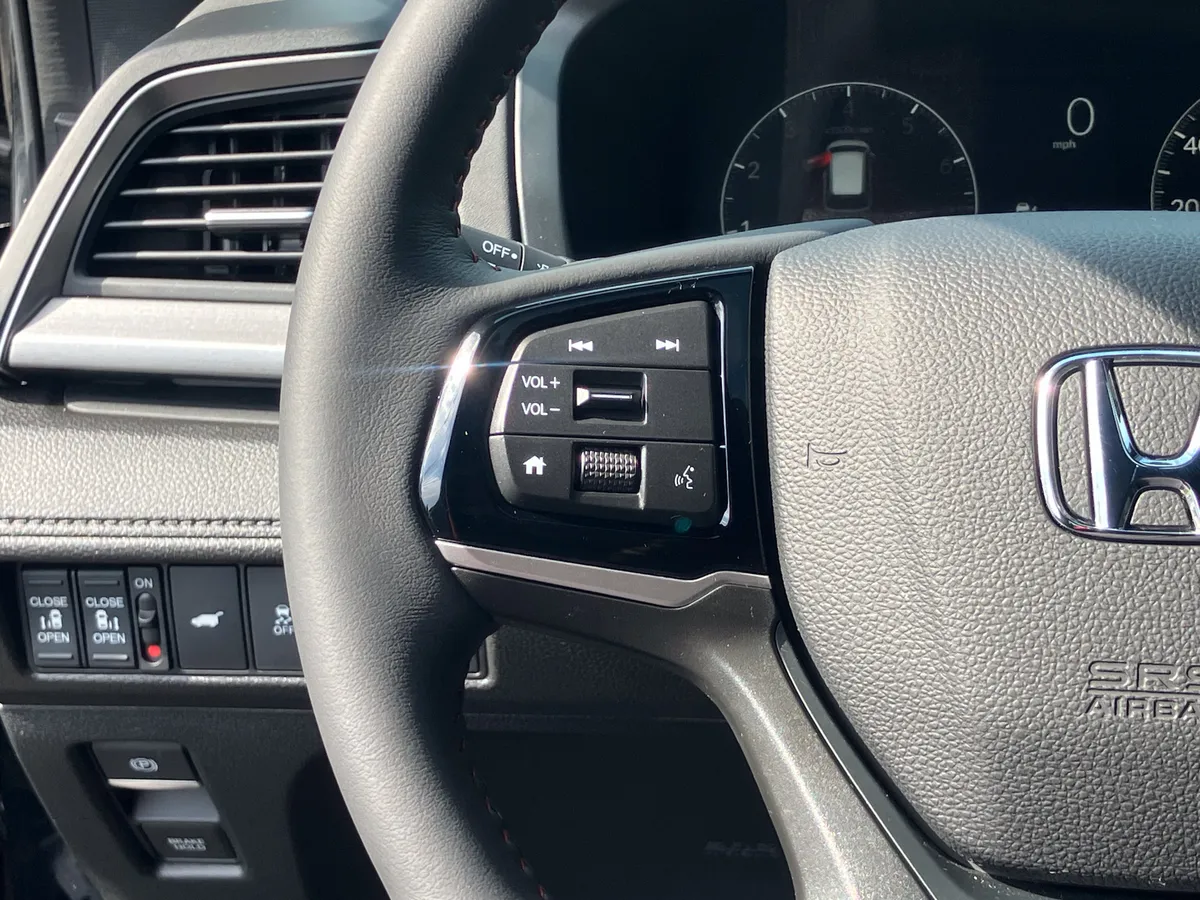 2026 Honda Odyssey Sport-L Auto thumbnail 21