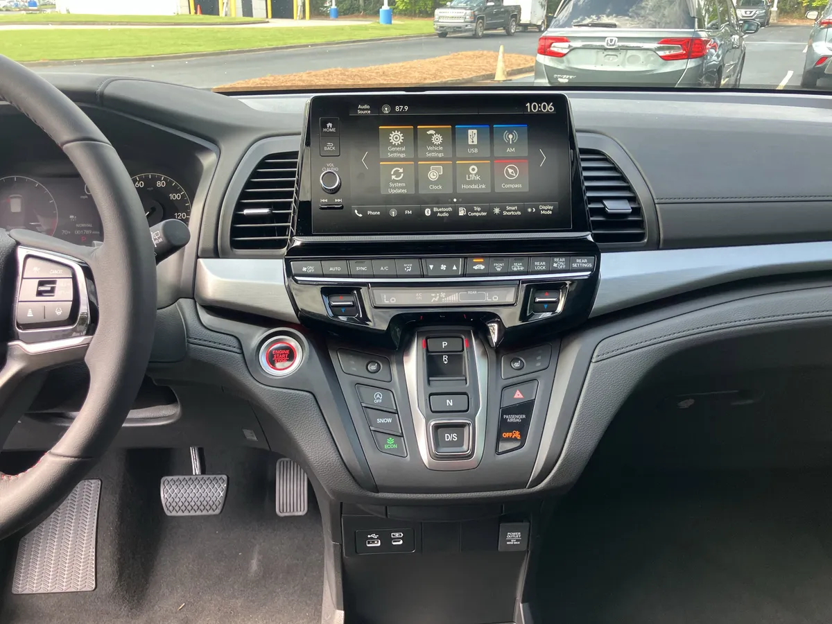 2026 Honda Odyssey Sport-L Auto thumbnail 25