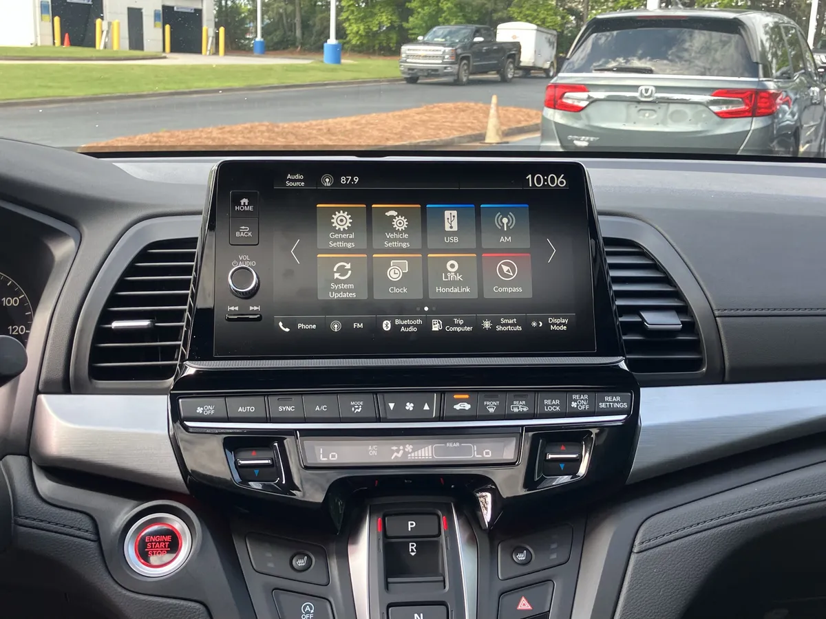 2026 Honda Odyssey Sport-L Auto thumbnail 26
