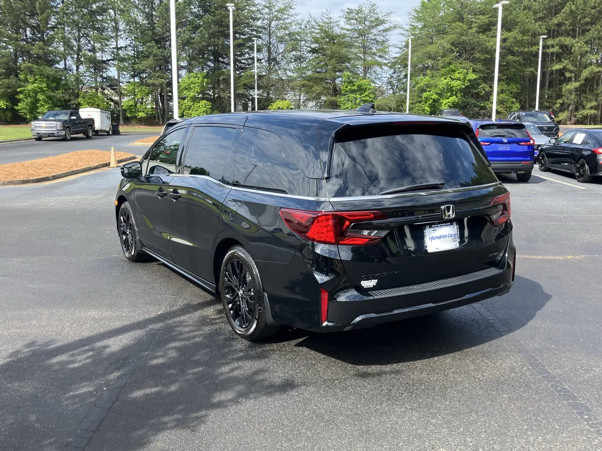 2026 Honda Odyssey Sport-L Auto thumbnail 8