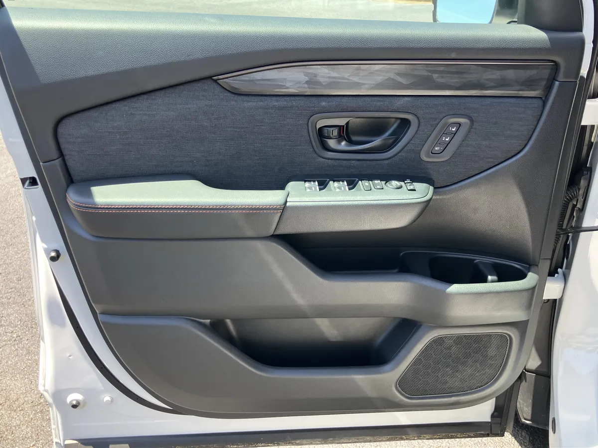 2026 Honda Passport TrailSport AWD thumbnail 14