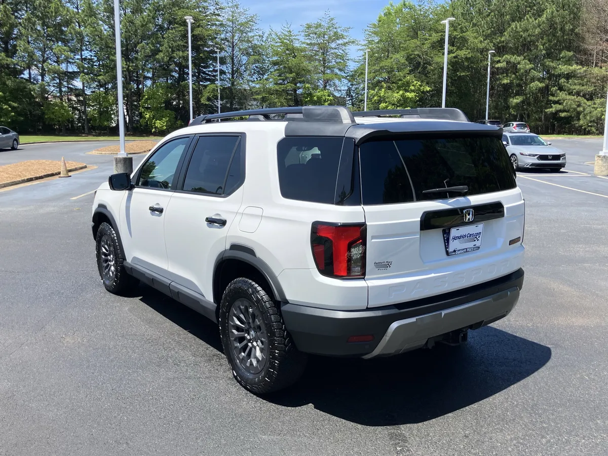 2026 Honda Passport TrailSport AWD thumbnail 8