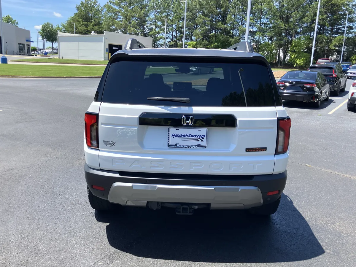 2026 Honda Passport TrailSport AWD thumbnail 9