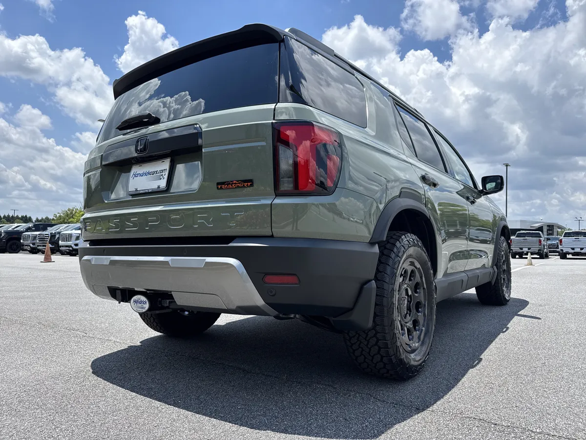 2026 Honda Passport TrailSport Elite Blackout thumbnail 9