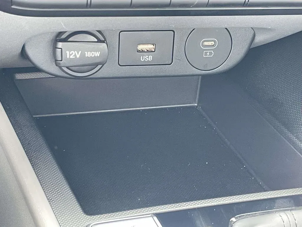 2026 Hyundai Elantra SE thumbnail 17